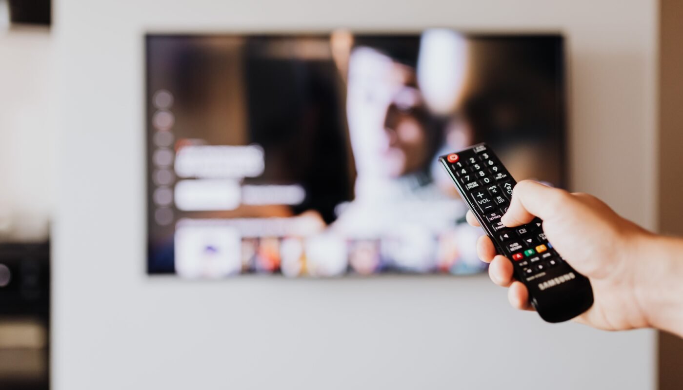 Sistemas Digitais e IPTV: Como a Tecnologia Integra Conteúdos e Dispositivos