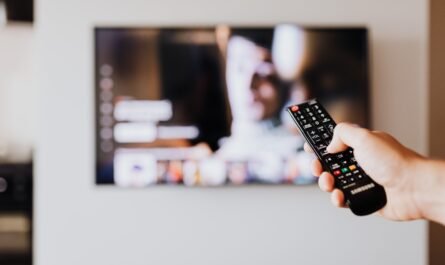 Sistemas Digitais e IPTV: Como a Tecnologia Integra Conteúdos e Dispositivos
